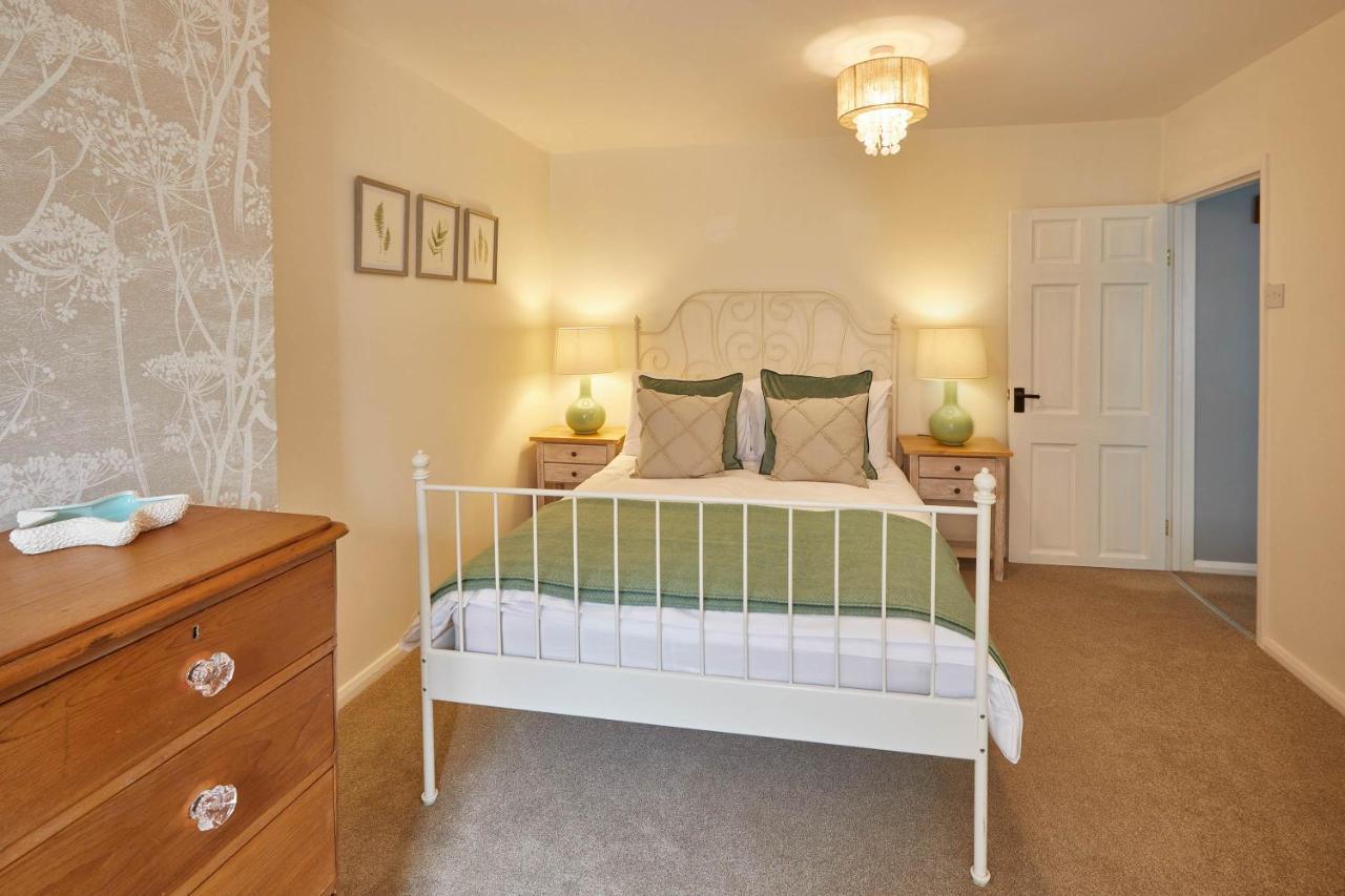 Host & Stay - Adventure House Whitby Esterno foto