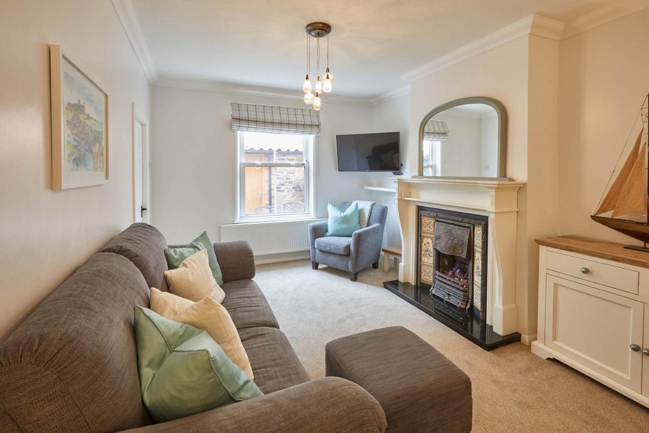 Host & Stay - Adventure House Whitby Esterno foto