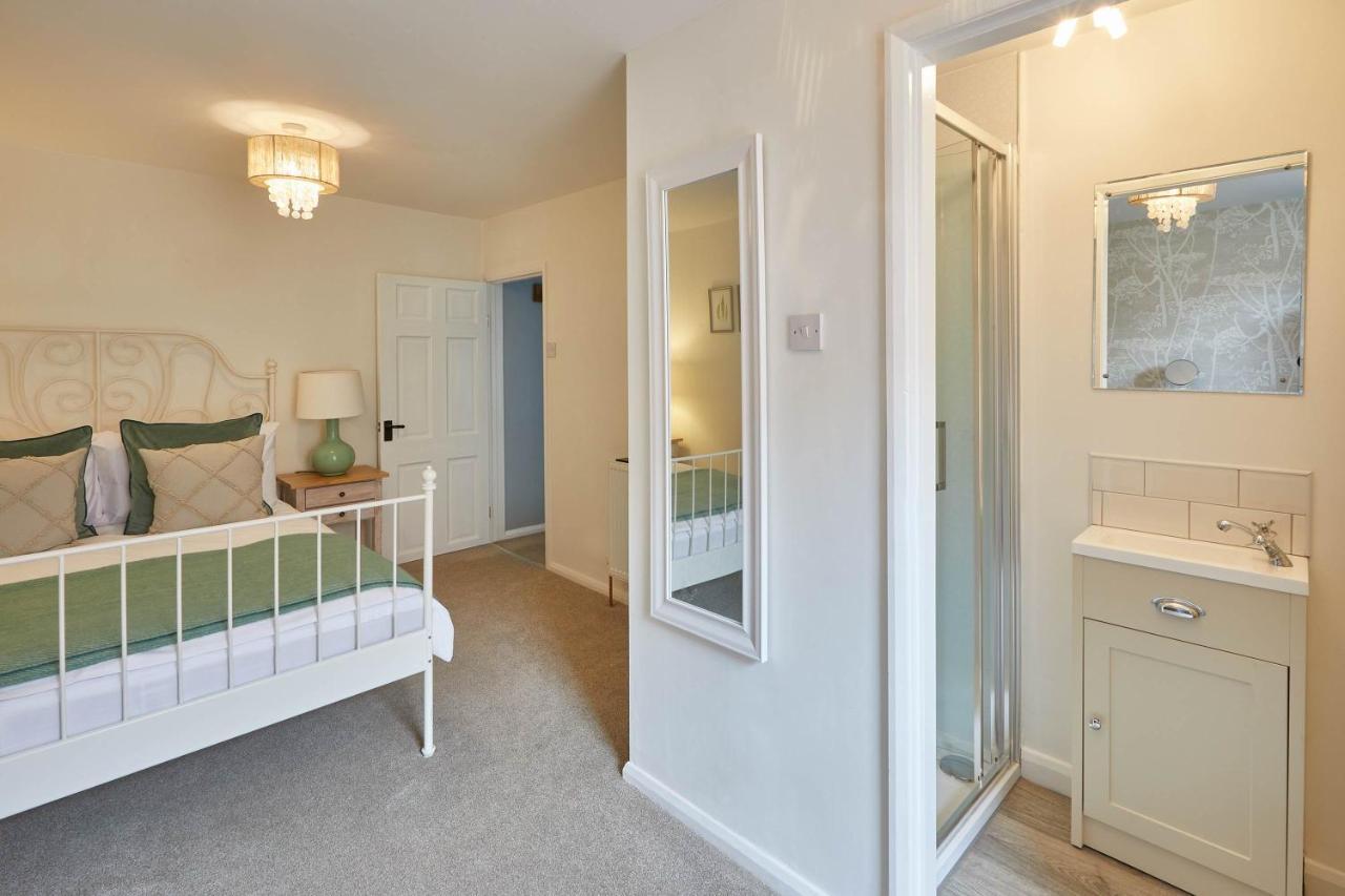 Host & Stay - Adventure House Whitby Esterno foto